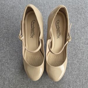 Cityclassified Women's Tan Mary Jane Heels
